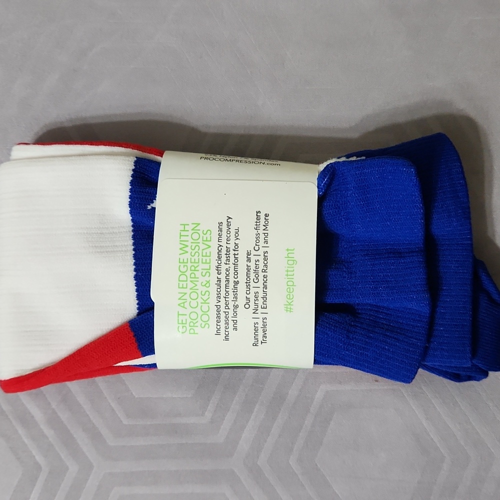 Compression Socks - Picture 2 of 6